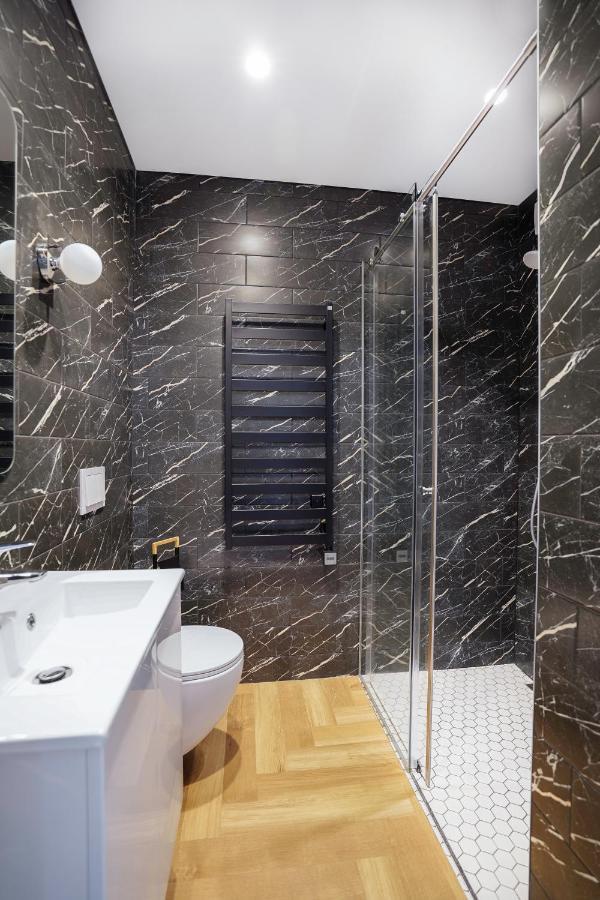 Exclusive Oldnew Apartments In City Center Panevėžys Exteriör bild