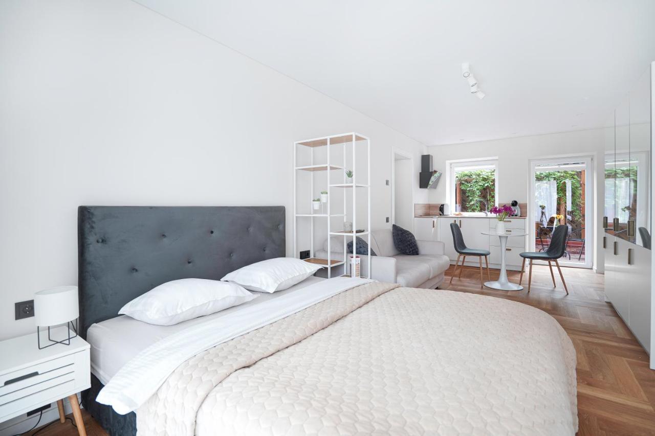 Exclusive Oldnew Apartments In City Center Panevėžys Exteriör bild
